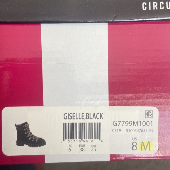 Boots - Picture 10 of 11